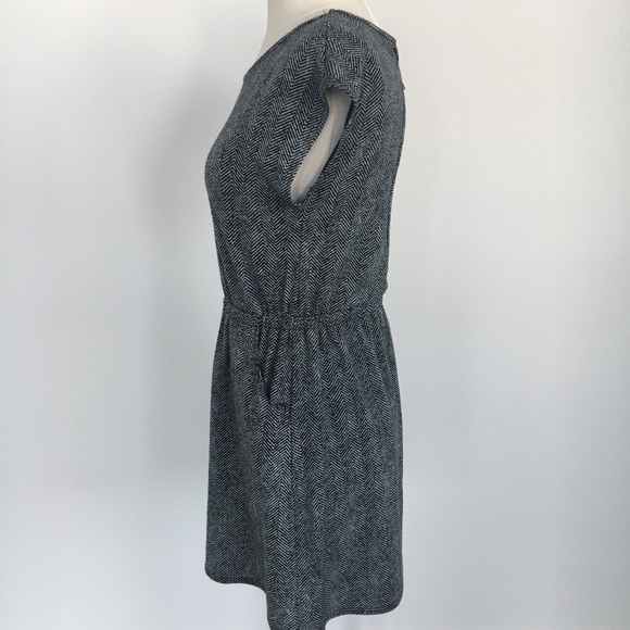 Grey Herringbone Dress with Key Hole Back - Picture 6 of 7